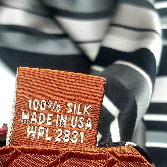 Michael Kors Men's Tie Black Gray White Diagonal Striped 100% Silk Necktie 59"L - Picture 9 of 11